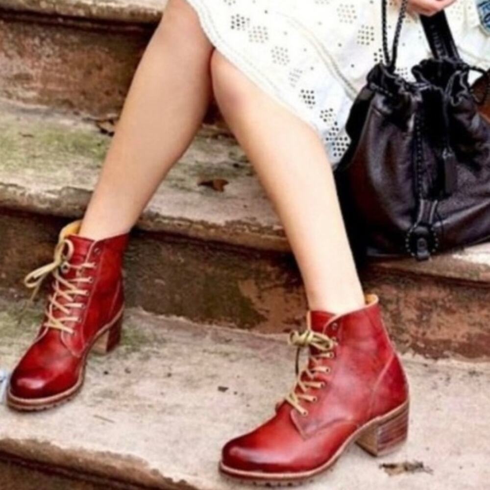 Frye Vintage Red Leather Sabrina Lace Up Boots Size 7